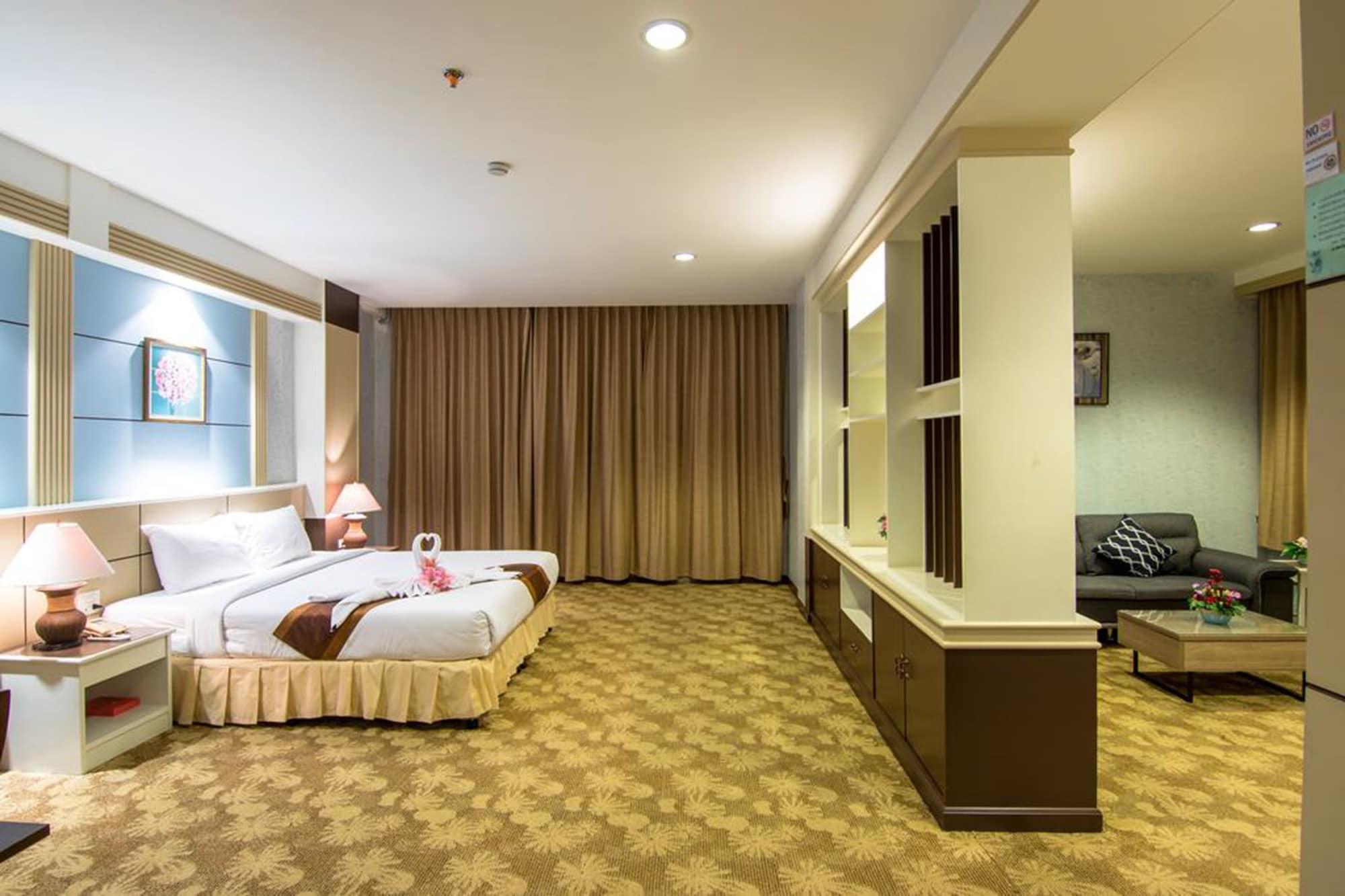 Siamgrand Hotel Udon Thani Esterno foto
