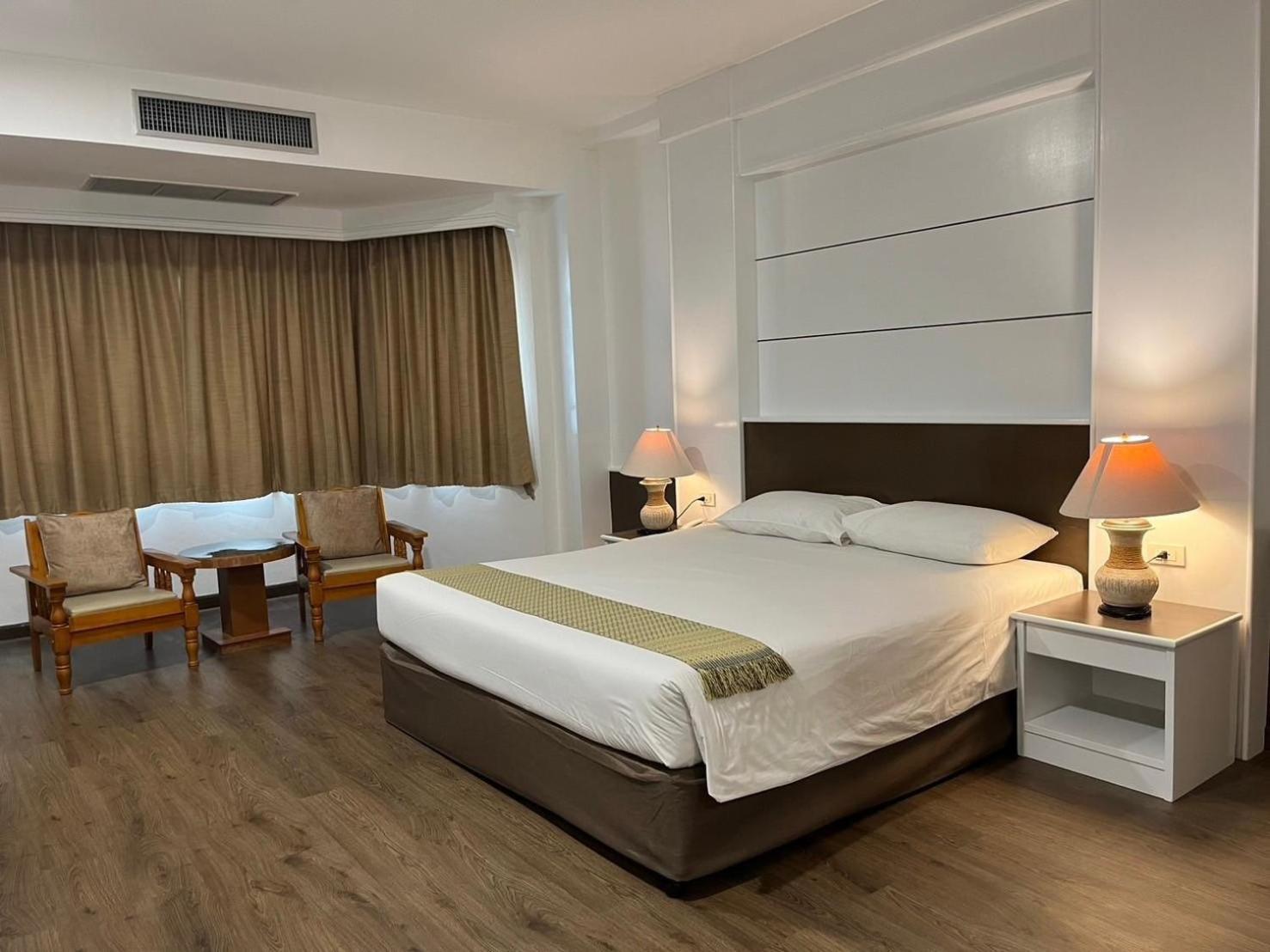 Siamgrand Hotel Udon Thani Esterno foto