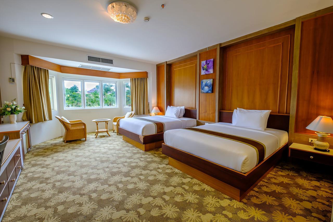 Siamgrand Hotel Udon Thani Esterno foto